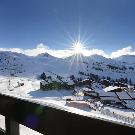 Renove 2 Pieces Au Pied Des Pistes, Belle Plagne - Fr-1-181-1956
